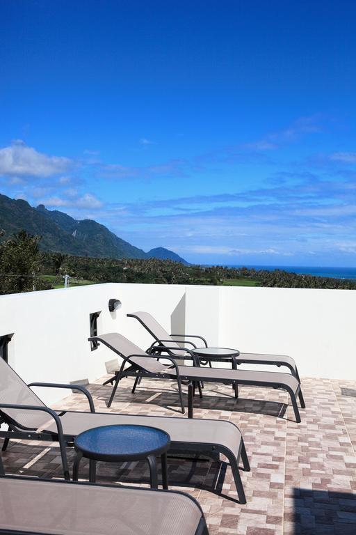 Coastline Azure B&B Тонхэ Экстерьер фото