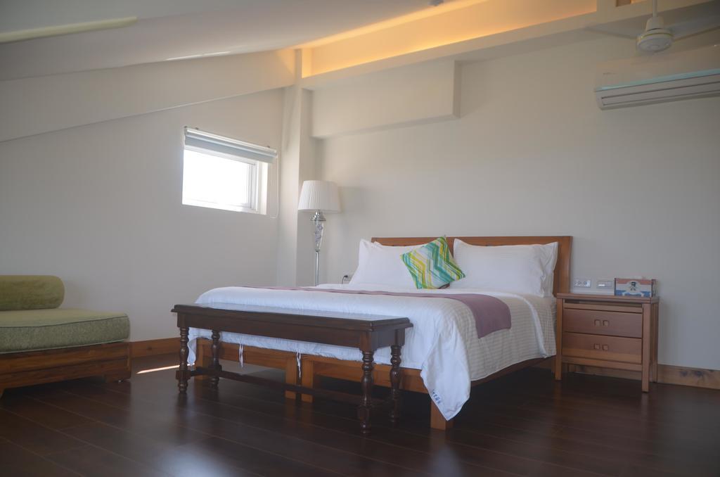 Coastline Azure B&B Тонхэ Экстерьер фото